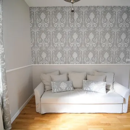 Theresia Apartamento